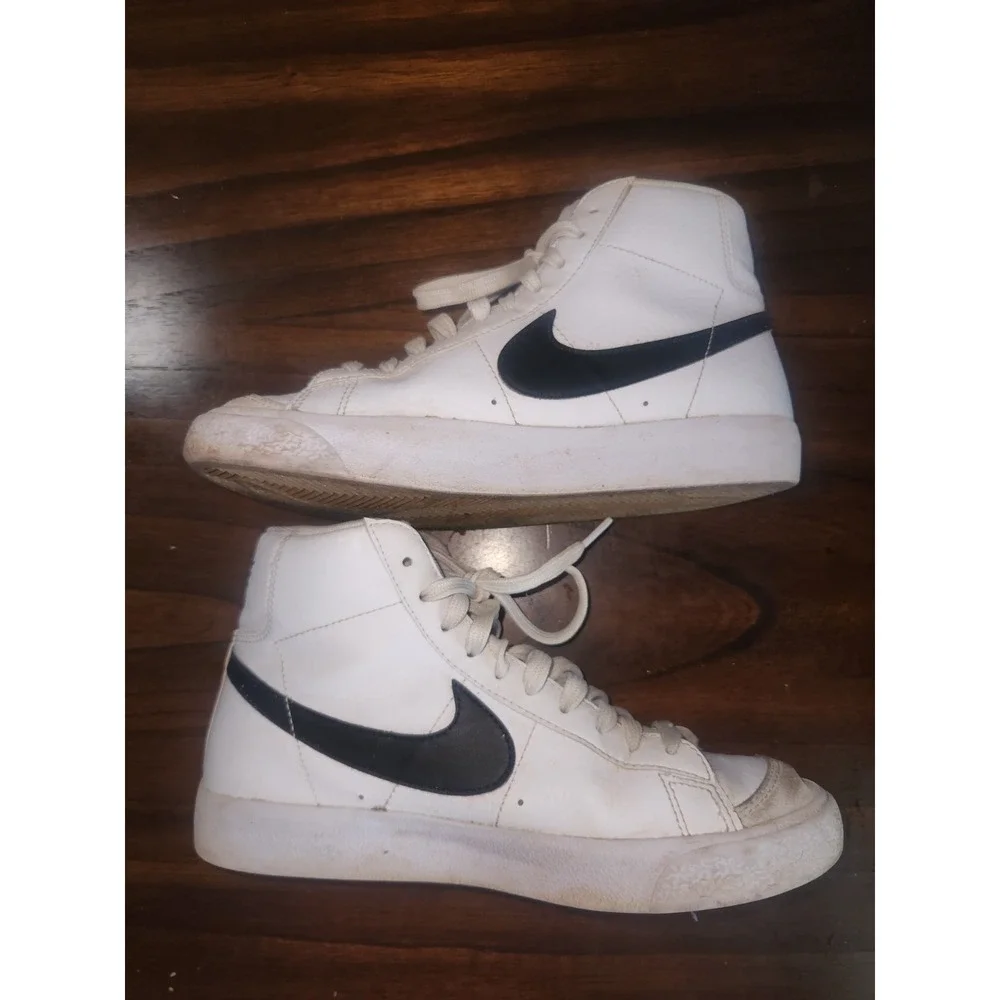Nike blazer mid